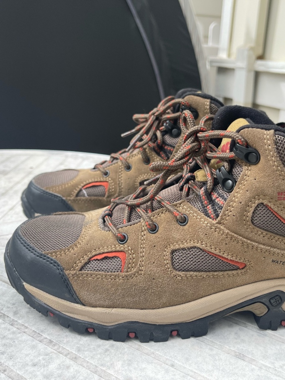 Columbia hiking shoes (waterproof)